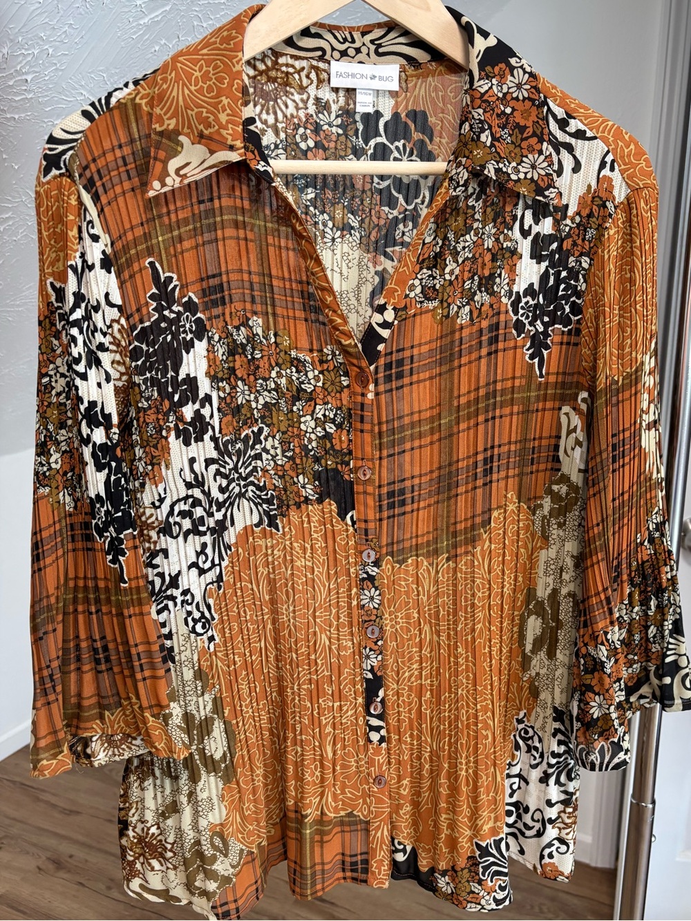 y2k crinkle pleated lightweight top, mixed pattern patchwork style. Size 14/16W